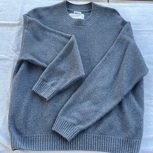 Men’s Grey Crewneck Abercrombie & Fitch oversized sweater, small!